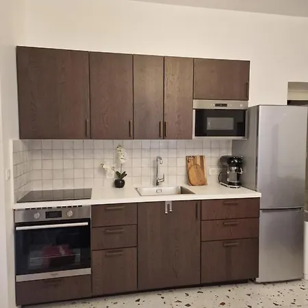Laetitia Apartment